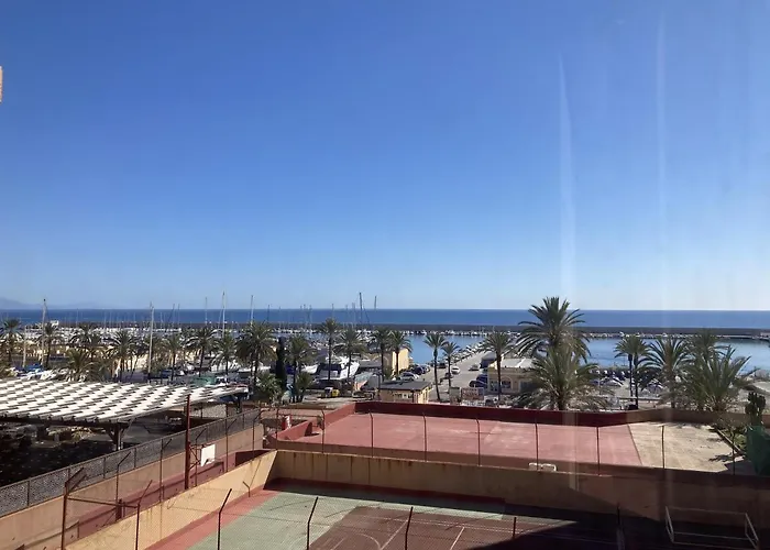 Marina View Apartment *